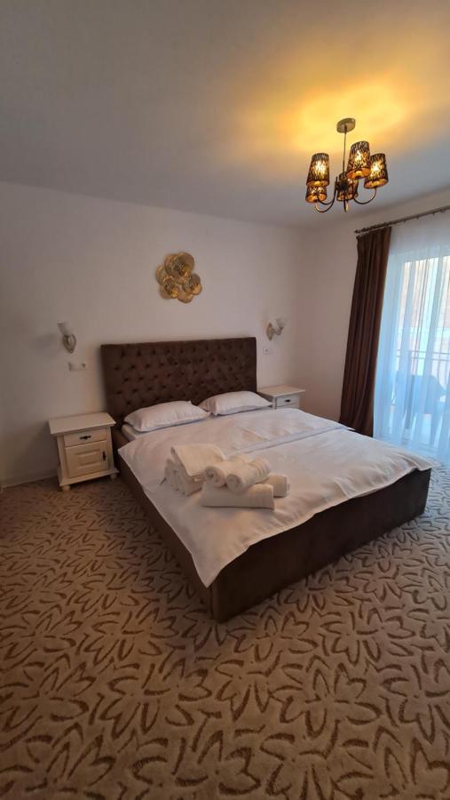 Casa Anne Hotel Baile Herculane Ngoại thất bức ảnh
