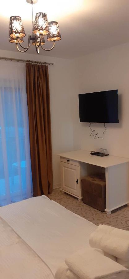 Casa Anne Hotel Baile Herculane Ngoại thất bức ảnh