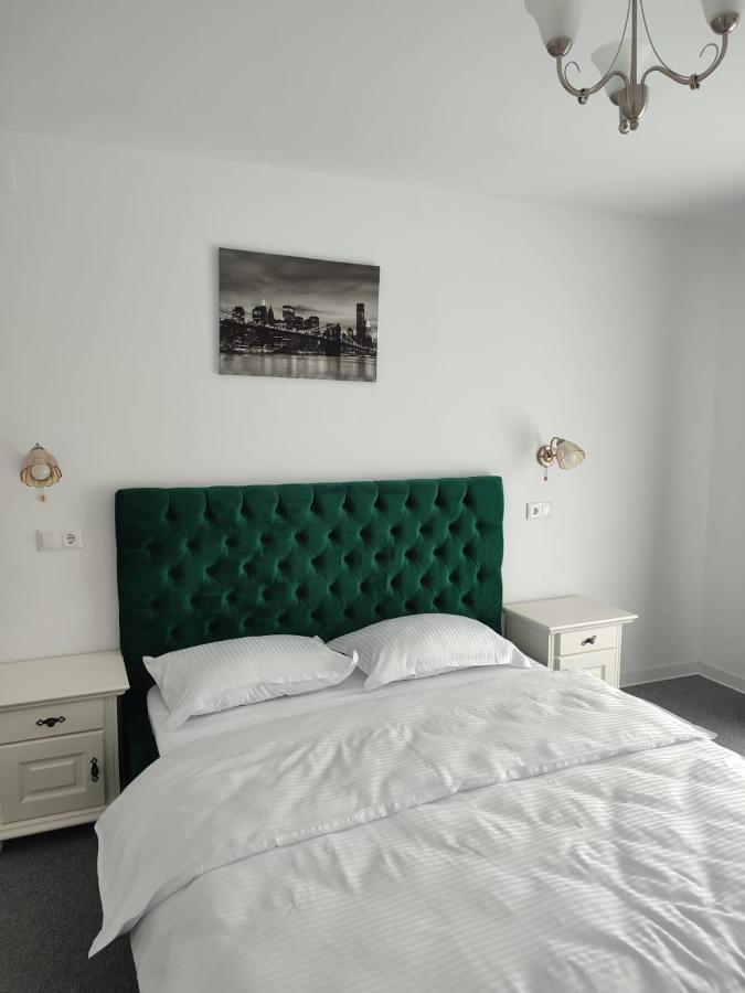 Casa Anne Hotel Baile Herculane Ngoại thất bức ảnh