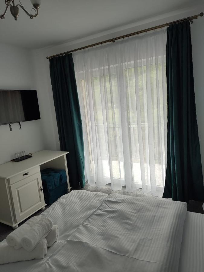 Casa Anne Hotel Baile Herculane Ngoại thất bức ảnh